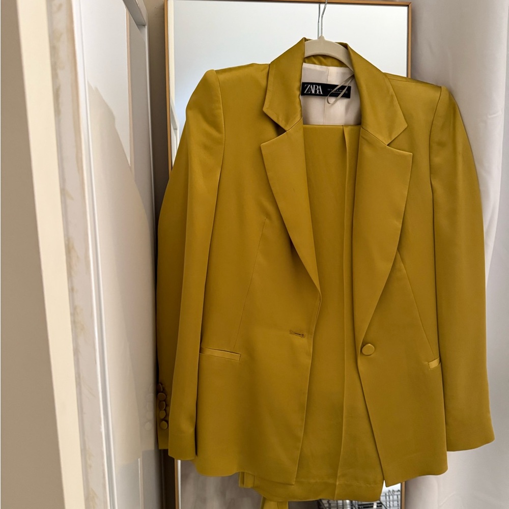 Zara golden satin blazer